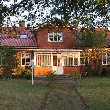 Villa Sandby B&B Borrby Esterno foto